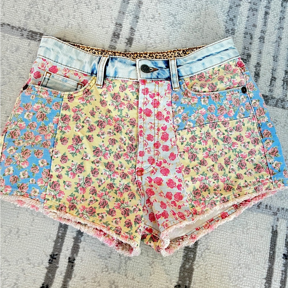 Anthropology Flowered Jean Shorts Size 26